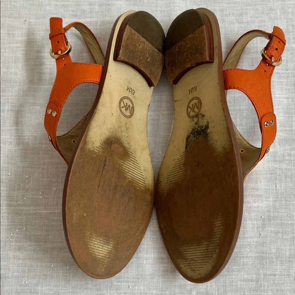 🌞 Michael Kors T-Strap Sandals in Tangerine with Gold Plate women 6.5